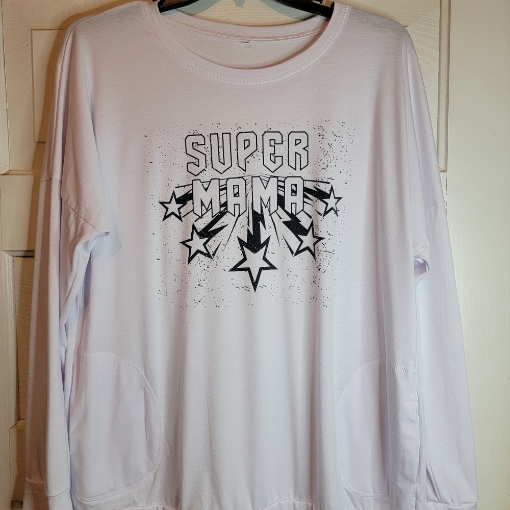NWOT Boutique bought long-sleeve tshirt WITH pockets "SUPER MAMA" fits 1XL